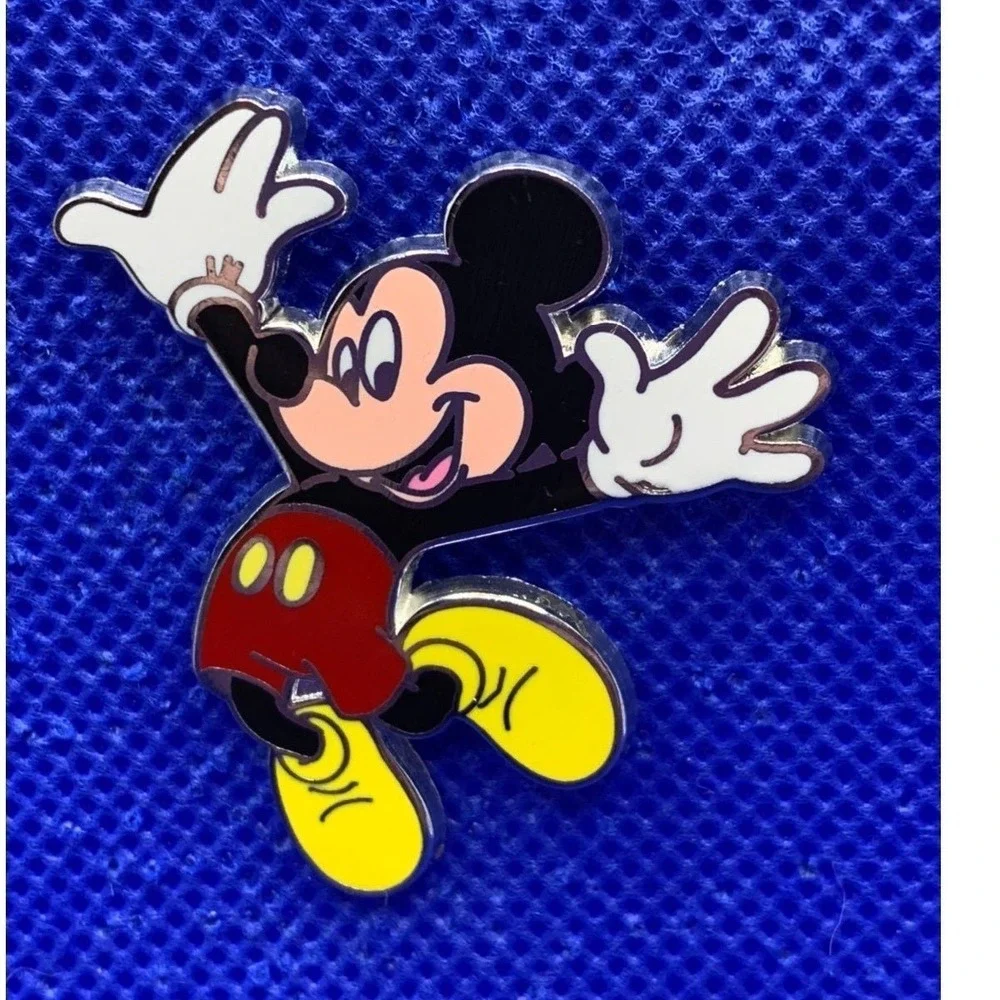 2012 Mickey Mouse Disney pin